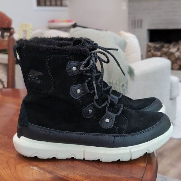 Sorel Explorer II Joan WP Black faux fur-trimmed suede ankle boots Sz 11 - Picture 4 of 13